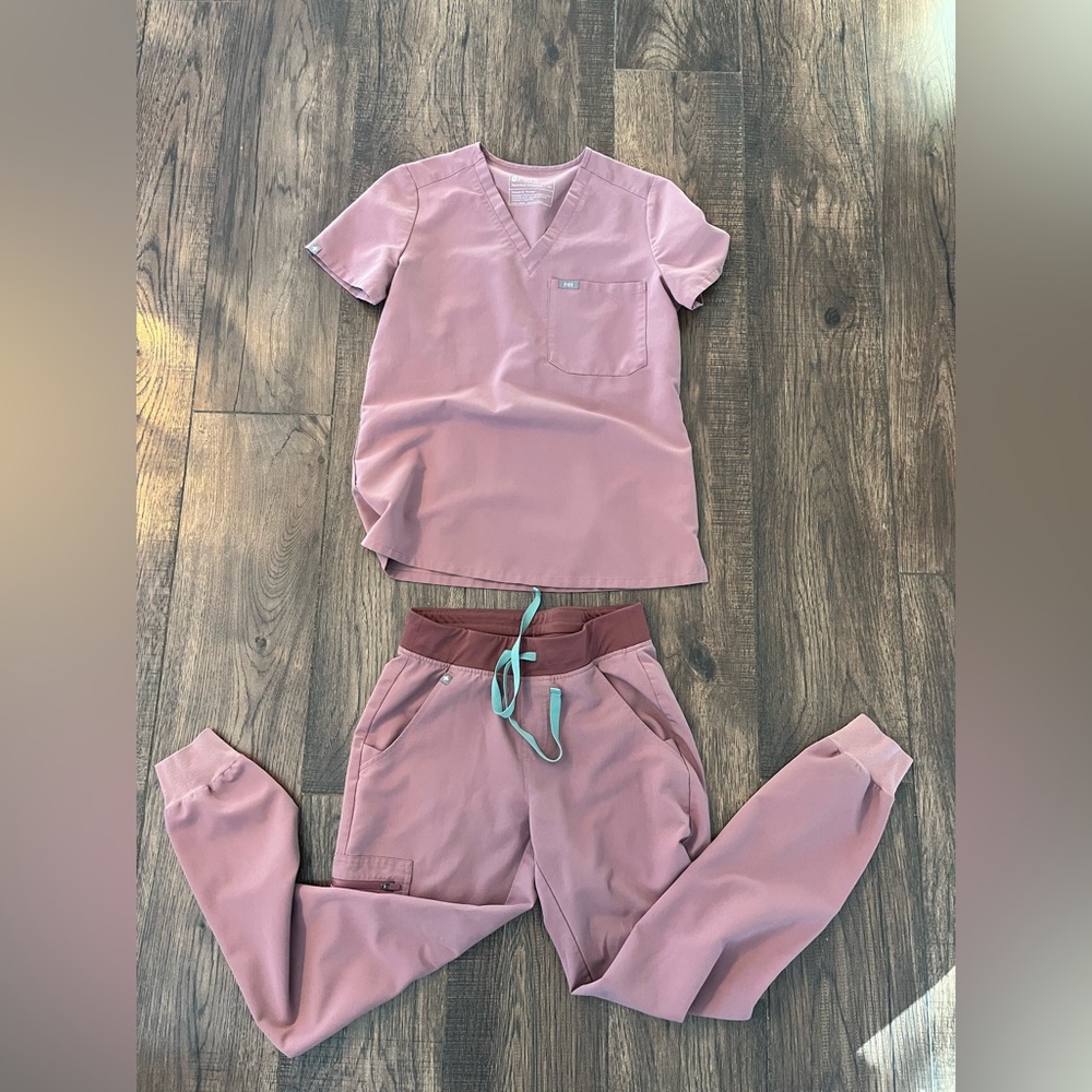 Figs Mineral Mauve Scrub Set XS